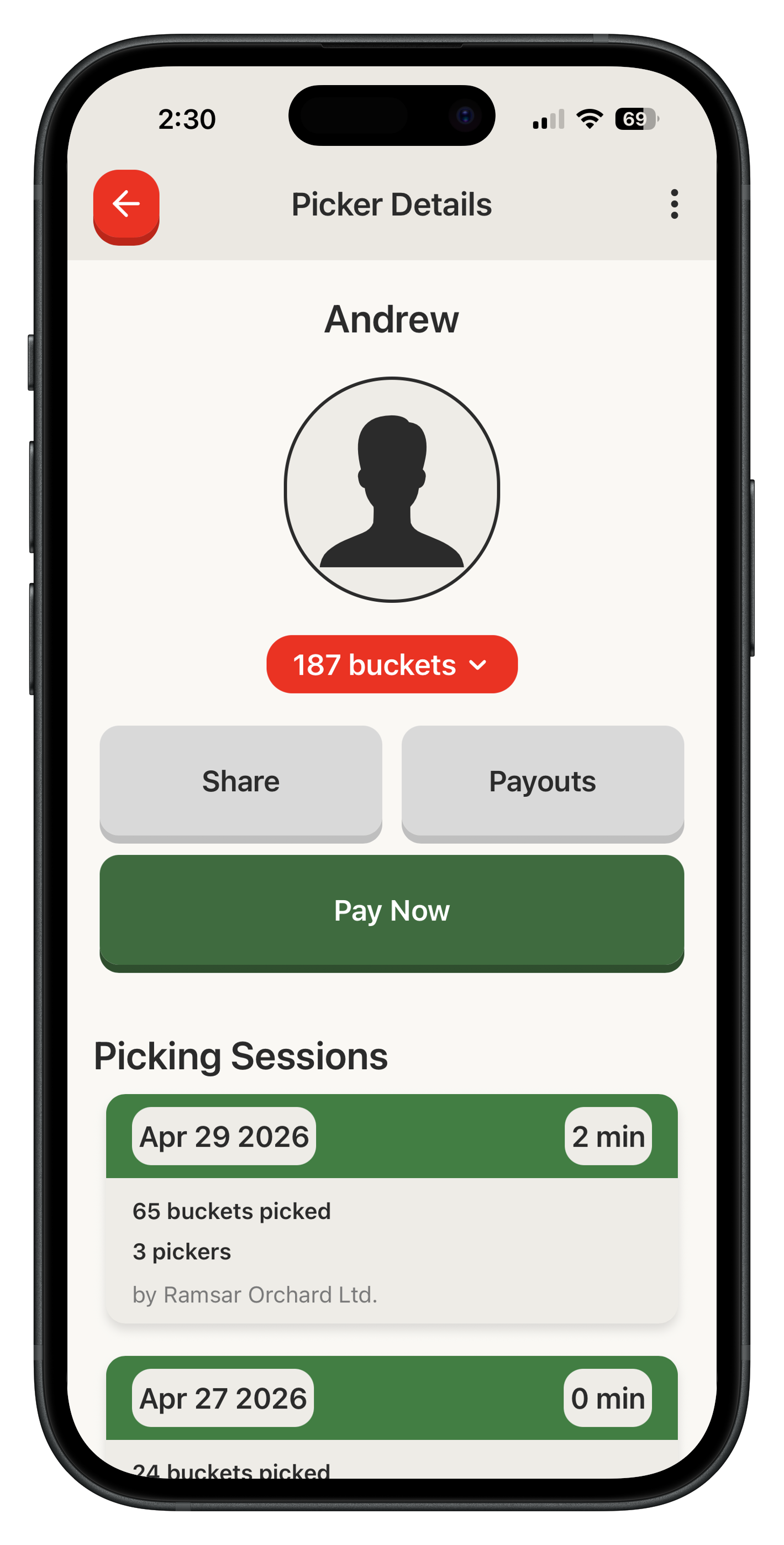 Agrovia picker profile showing debt, session history, and payout actions